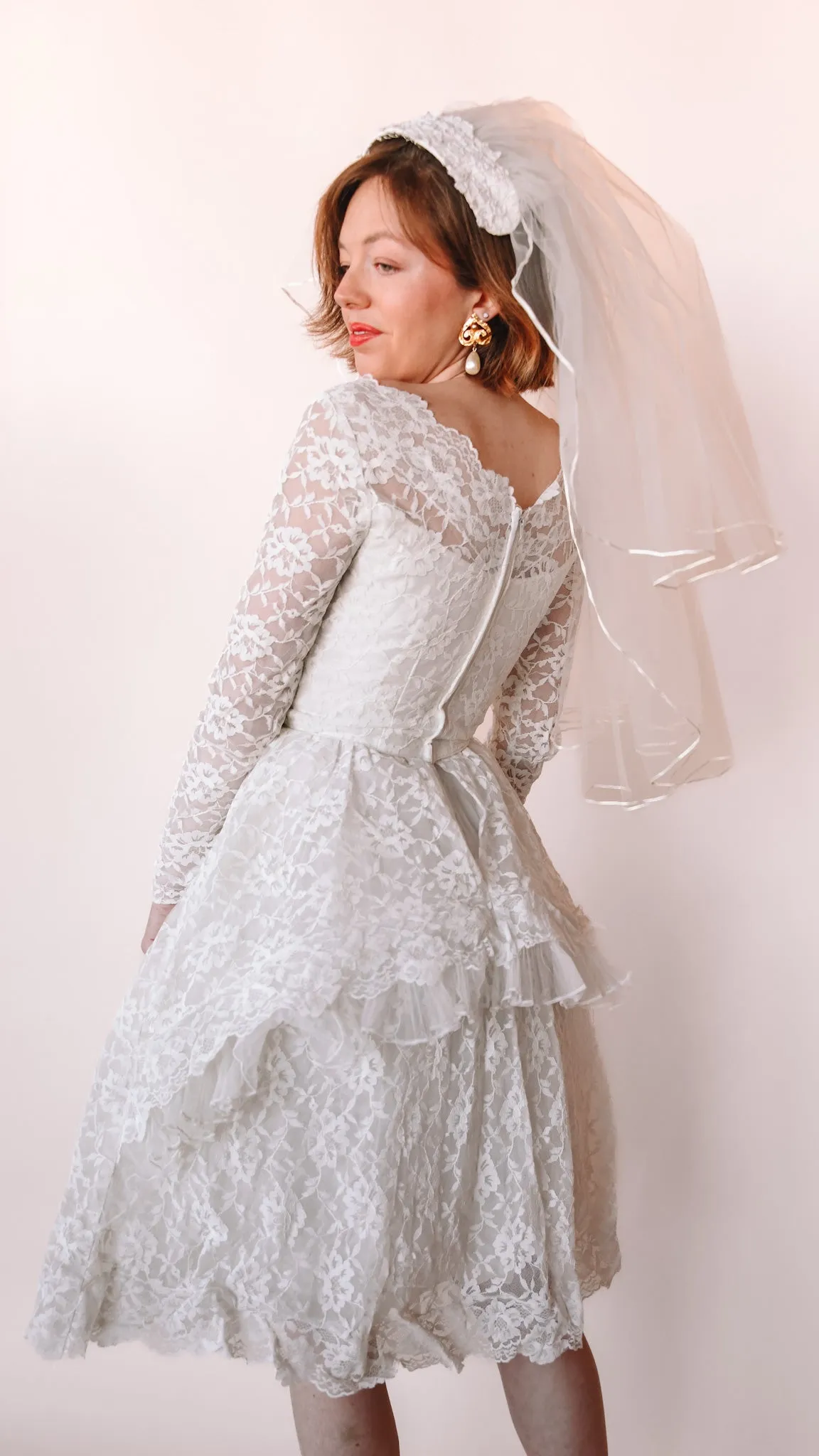 1950s Lace Fit and Flare Wedding Dress, sz. XS
