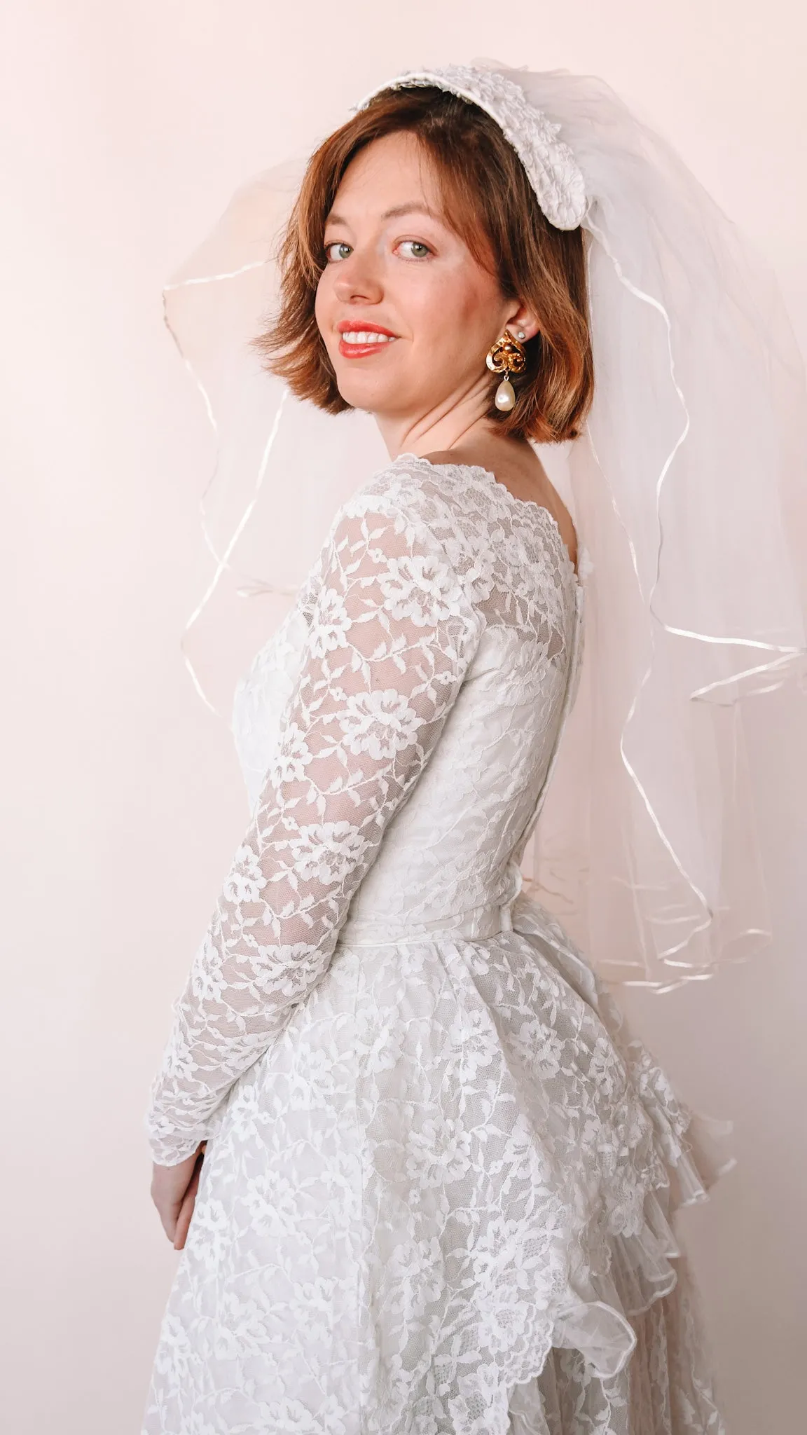 1950s Lace Fit and Flare Wedding Dress, sz. XS