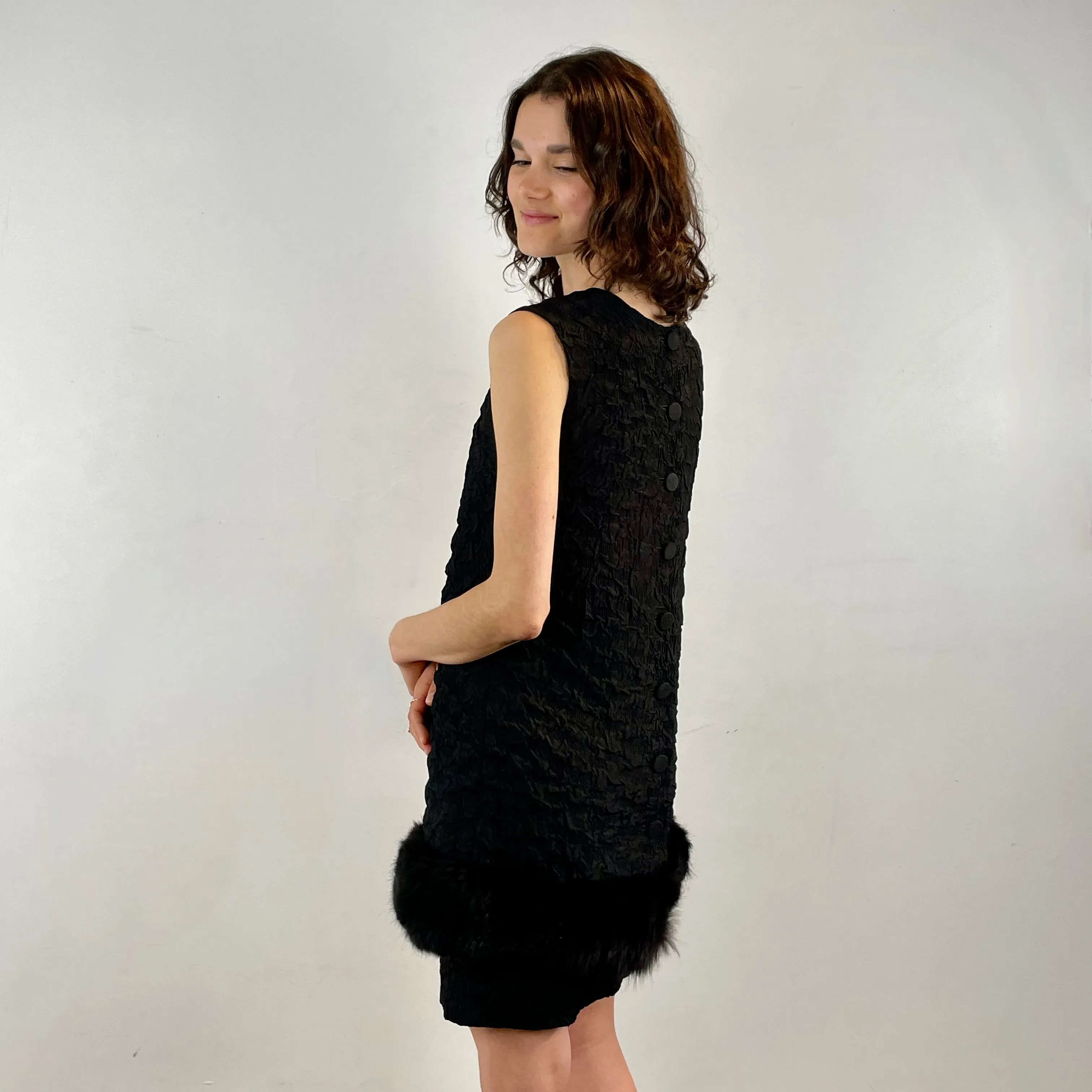 1960s Sleeveless Black Shift Dress with Fur Trim Small