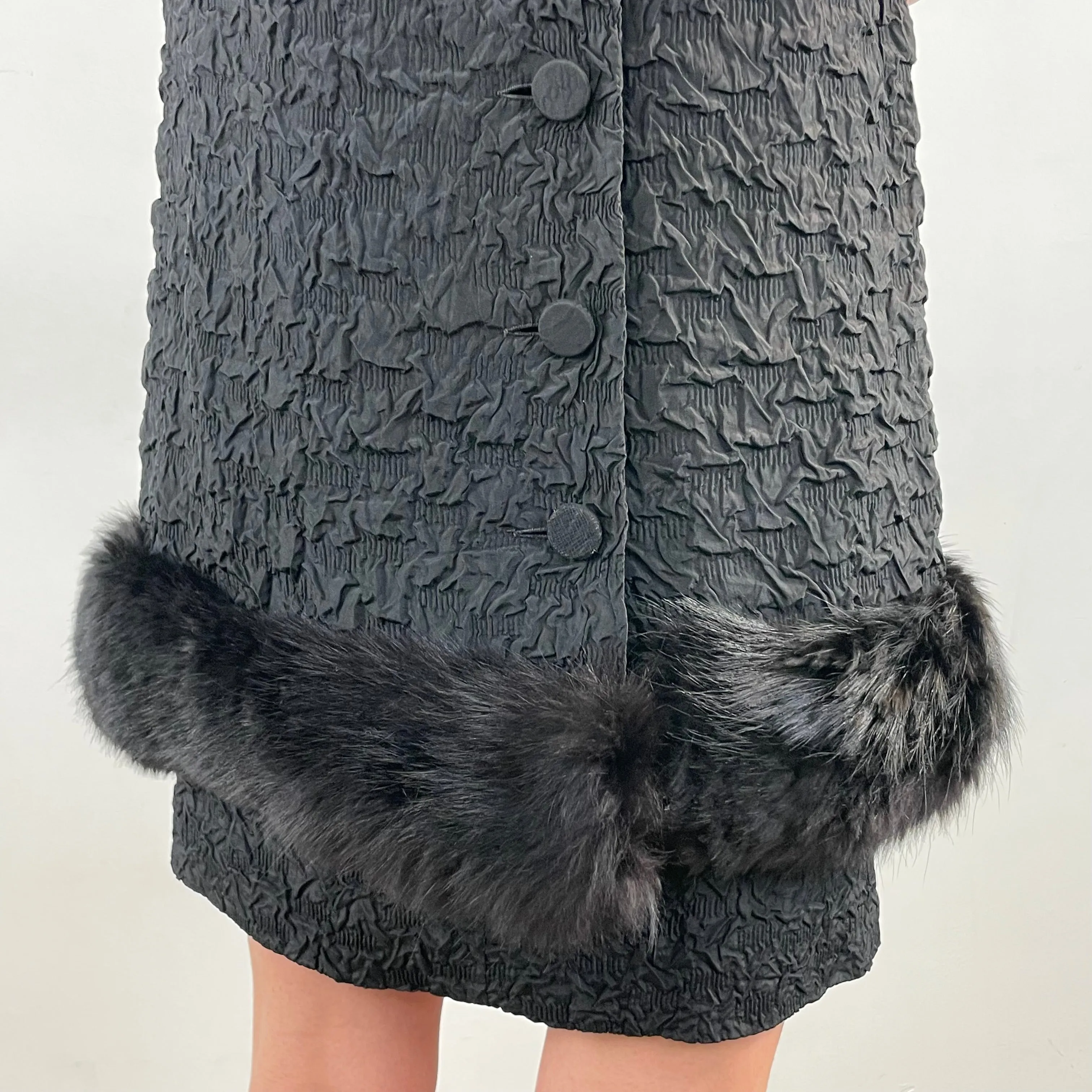 1960s Sleeveless Black Shift Dress with Fur Trim Small