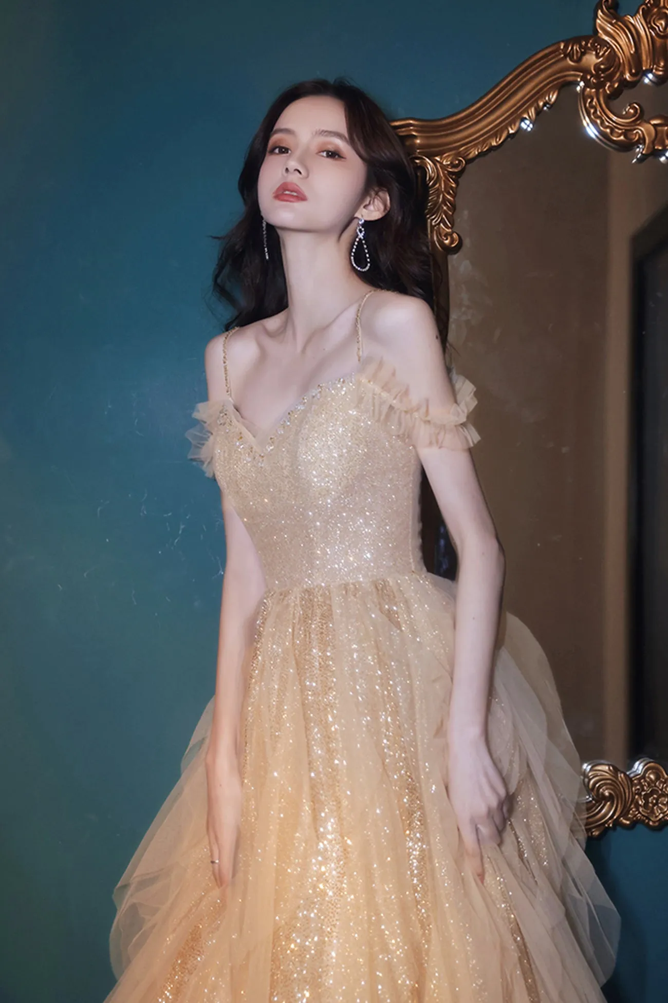 A-Line Tulle Long Prom Dress with Sequins, Spaghetti Straps Evening Dress