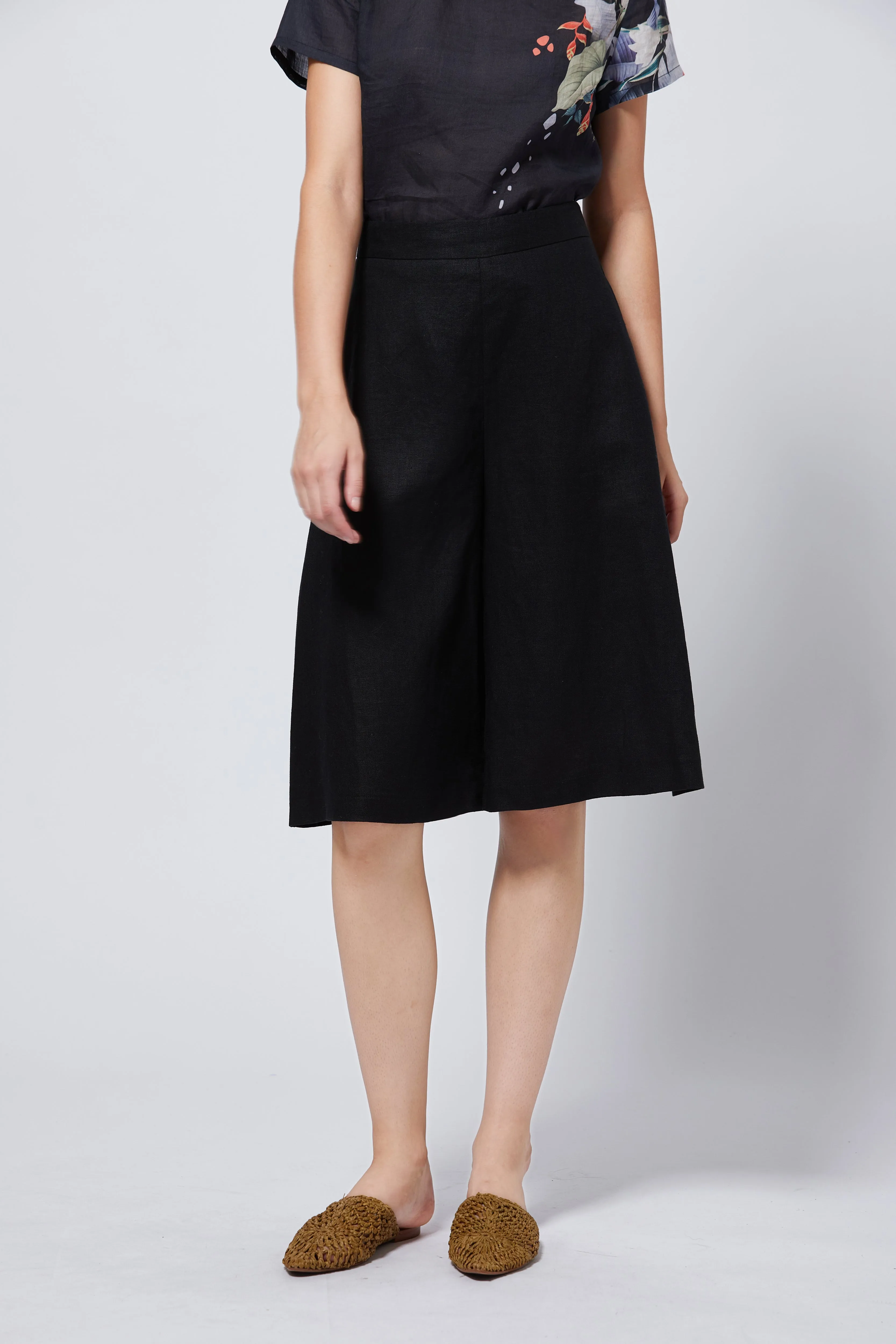 Black Beauty Wide leg Culottes