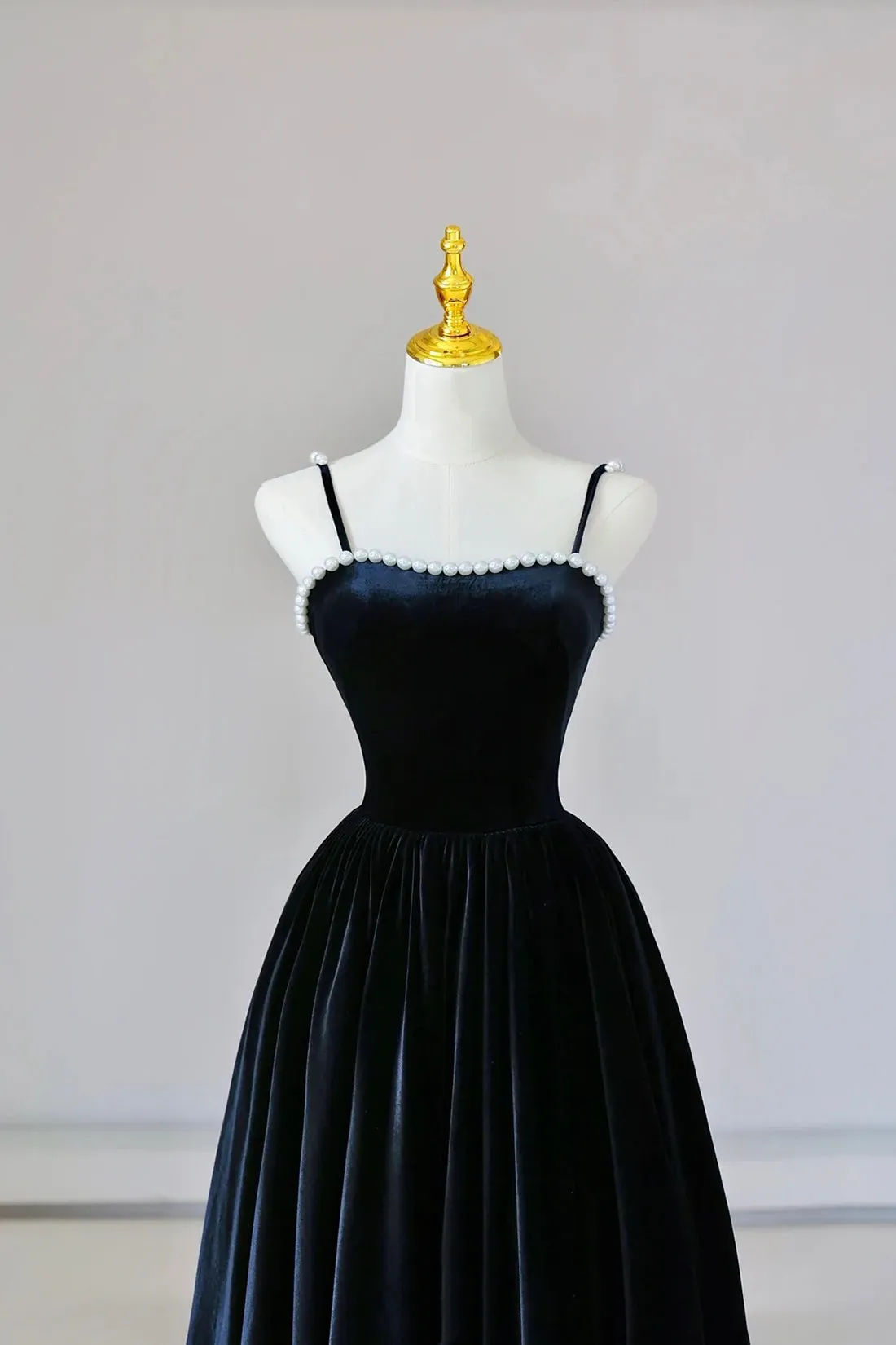 Black Spaghetti Strap Velvet Long Prom Dress with Pearls, A-Line Evening Dress Party Dress