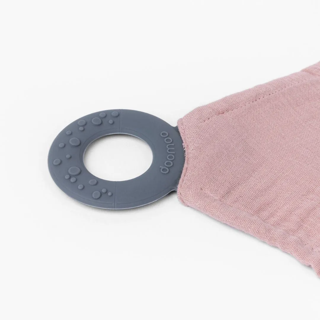 Doomoo Mom N Play Breastfeeding Cape - Pink