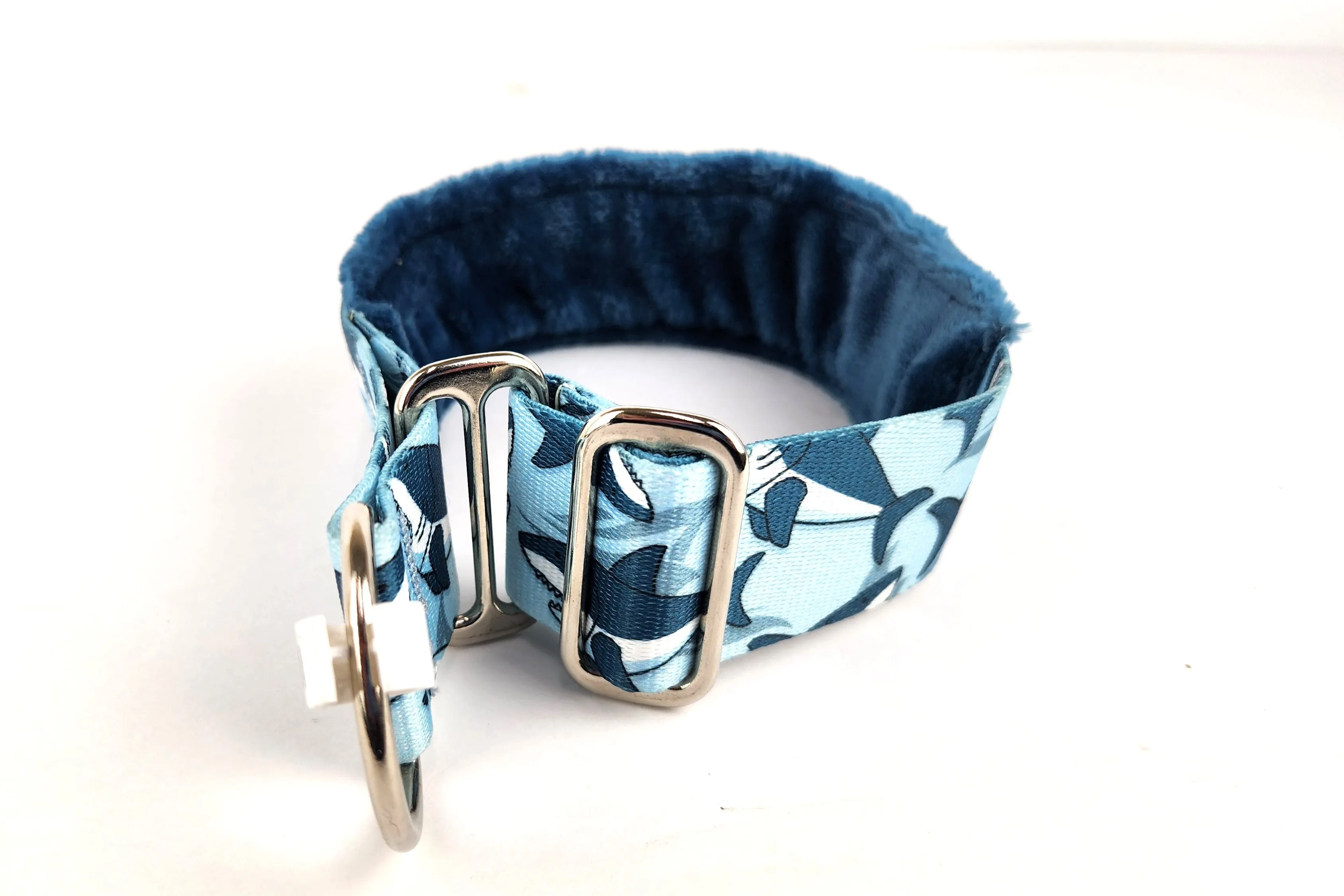 FuzzyWumpets XLarge (19-24") Fleece Lined Limited Slip Collars