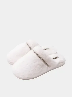 Gia in White