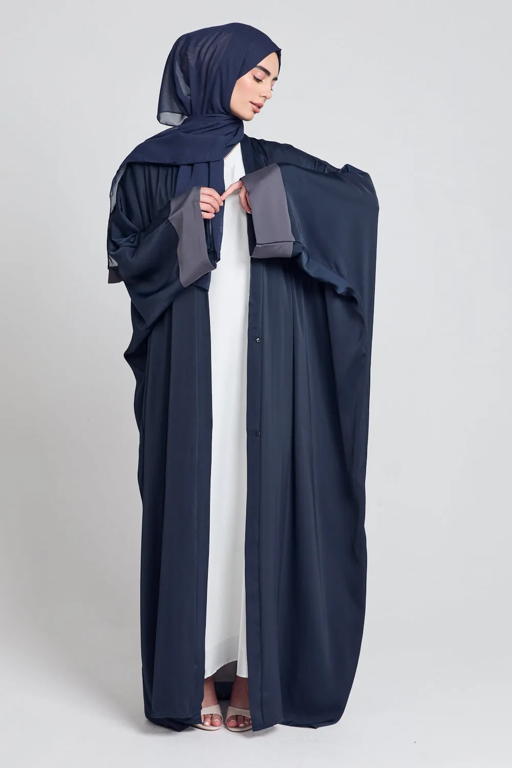 Open Farasha With Folded Contrast Cuffs - Navy