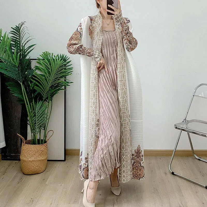 Pleated Coat Cape Arabic Robe with Floral and Geometric Patterns
