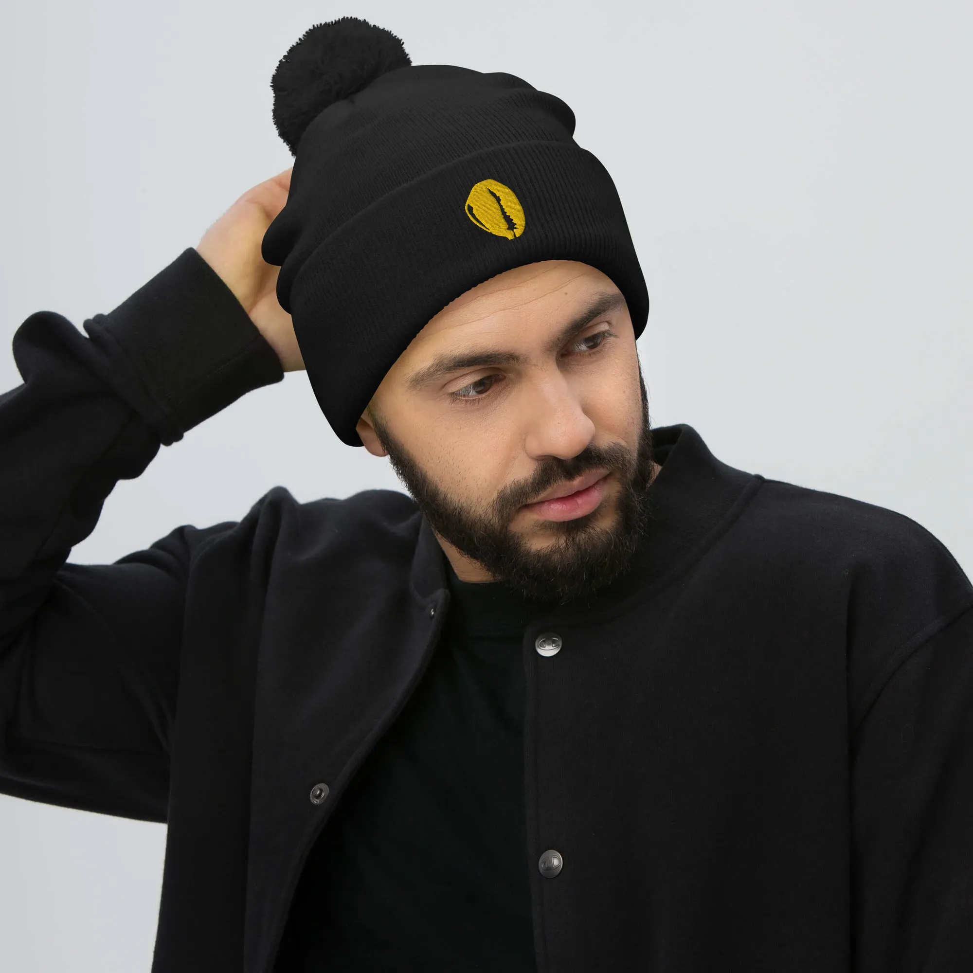 Pom-Pom Beanie 2 Gold Cowrie