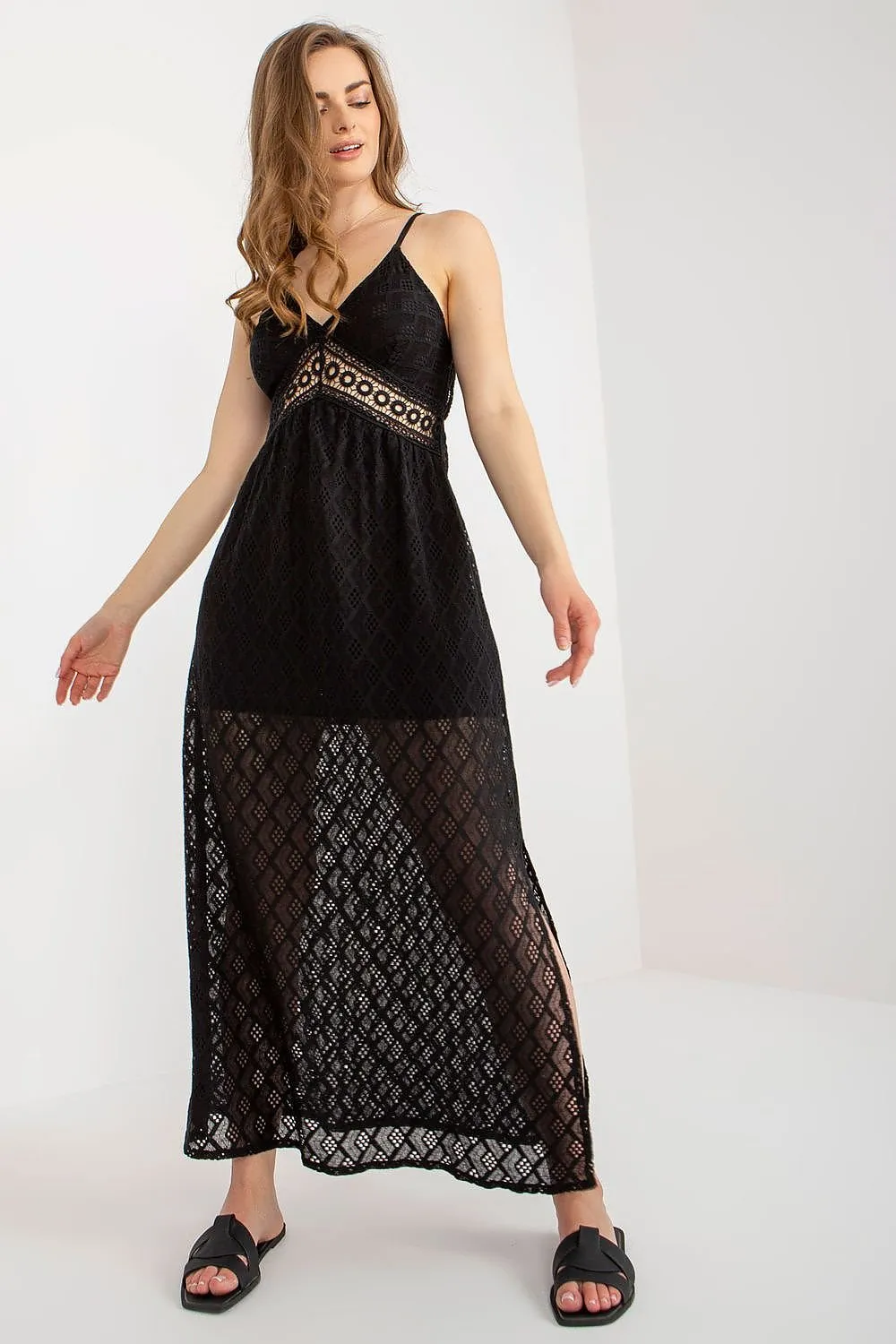 Strapless openwork dress with a back tie