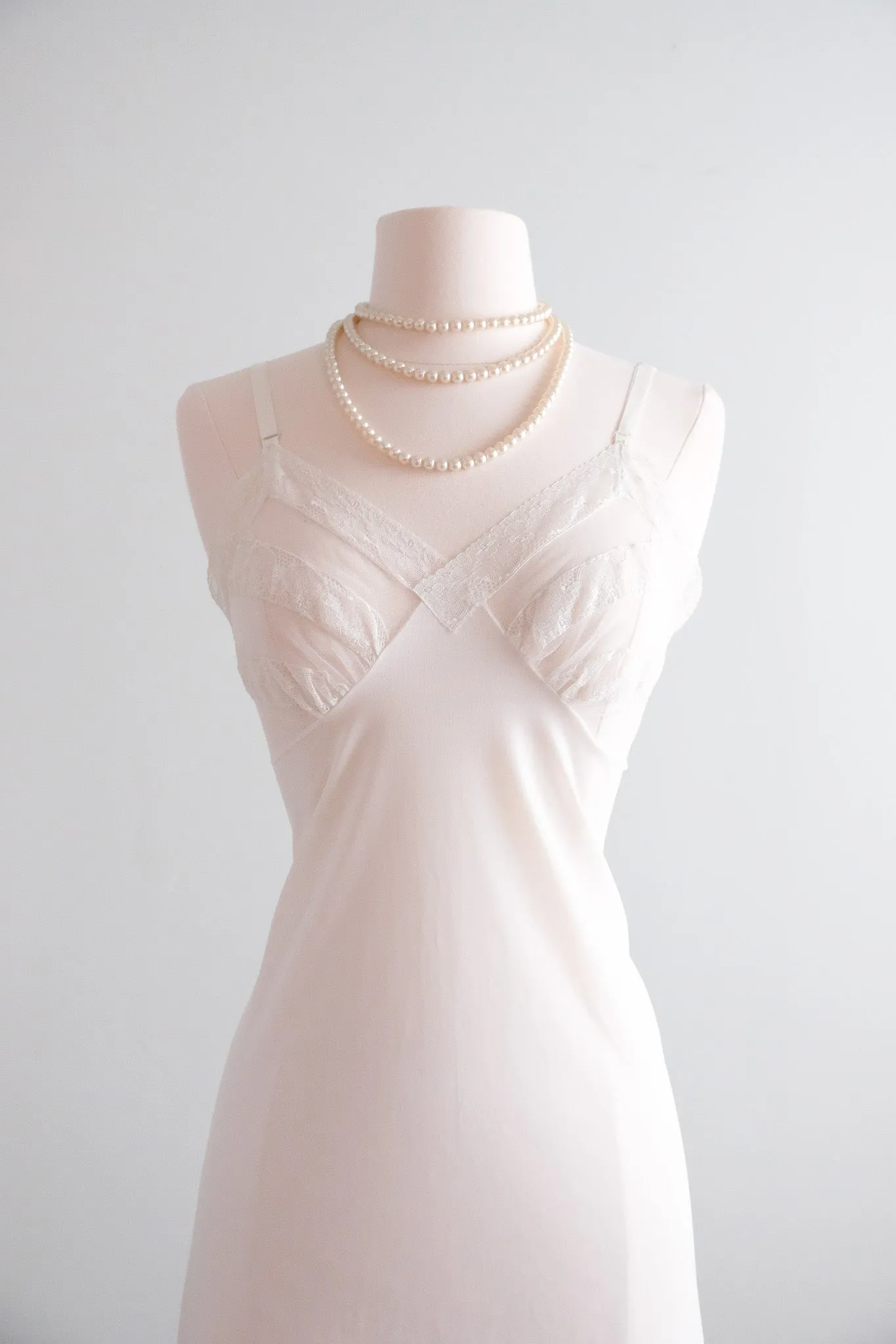 Sweetest 1950's White Sheer Lace Vintage Slip Dress with Pleated Hem / Sz M