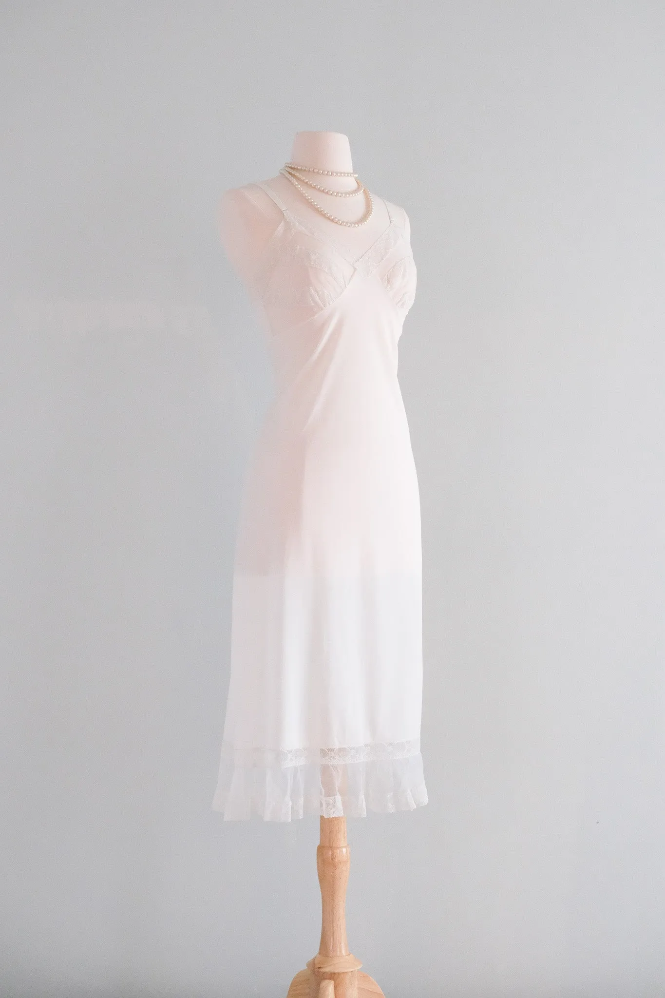 Sweetest 1950's White Sheer Lace Vintage Slip Dress with Pleated Hem / Sz M