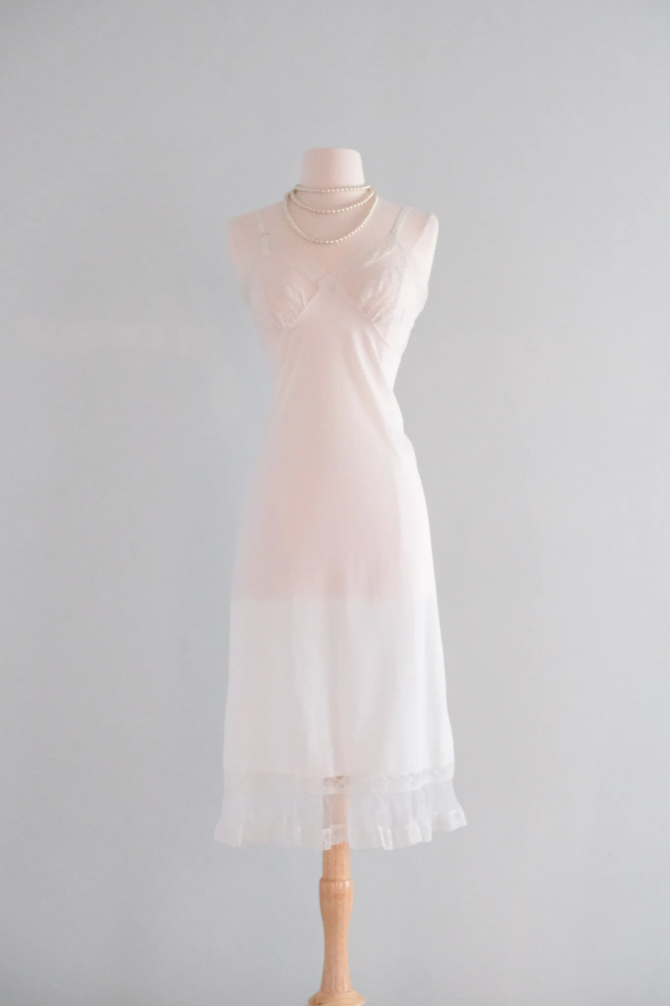 Sweetest 1950's White Sheer Lace Vintage Slip Dress with Pleated Hem / Sz M