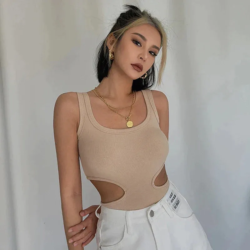 Versatile Elegance Waist Cutout Jumpsuit for a Sleek Silhouette